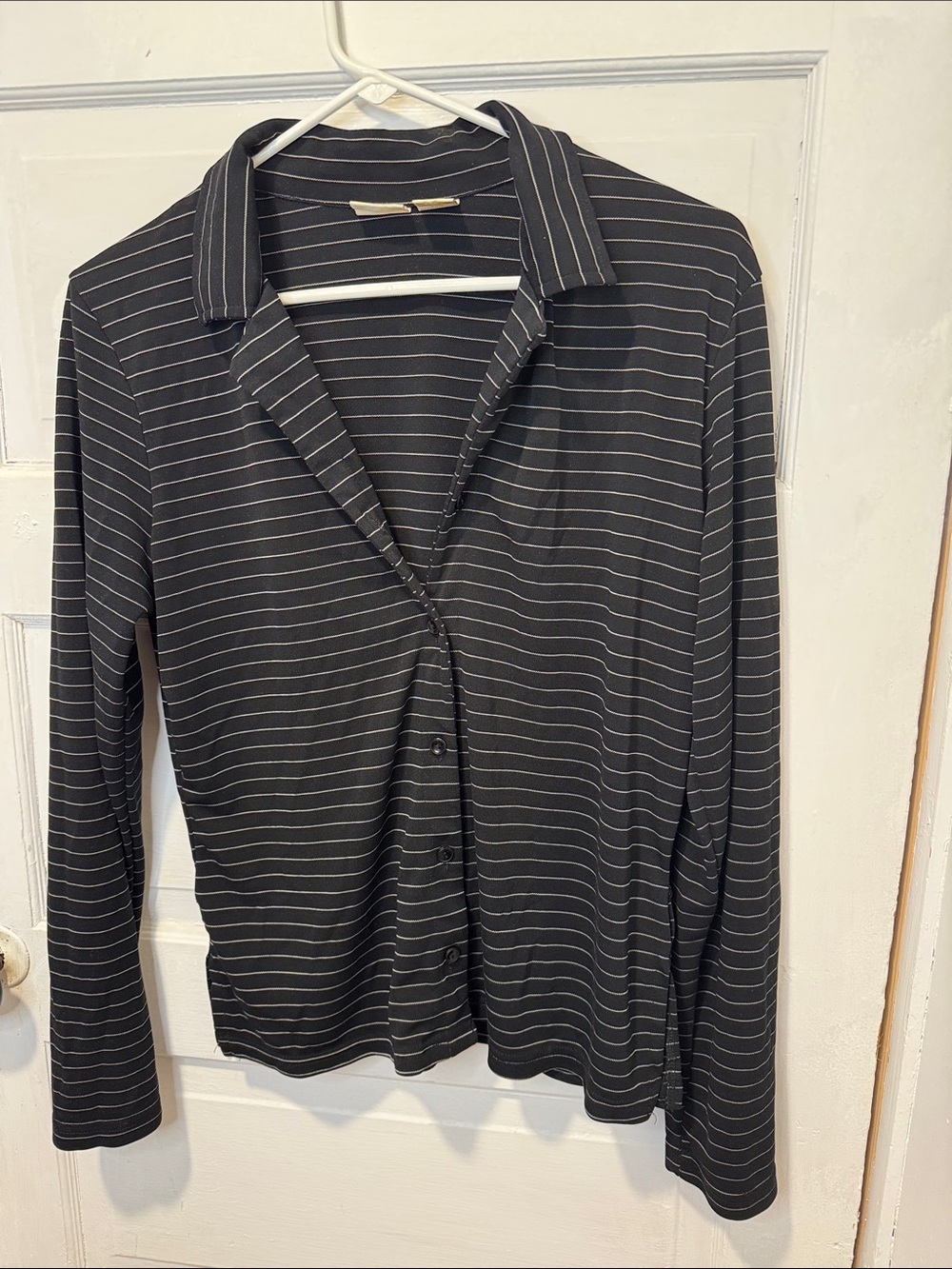 Women’s Black Striped Button-Front Long Sleeve Top